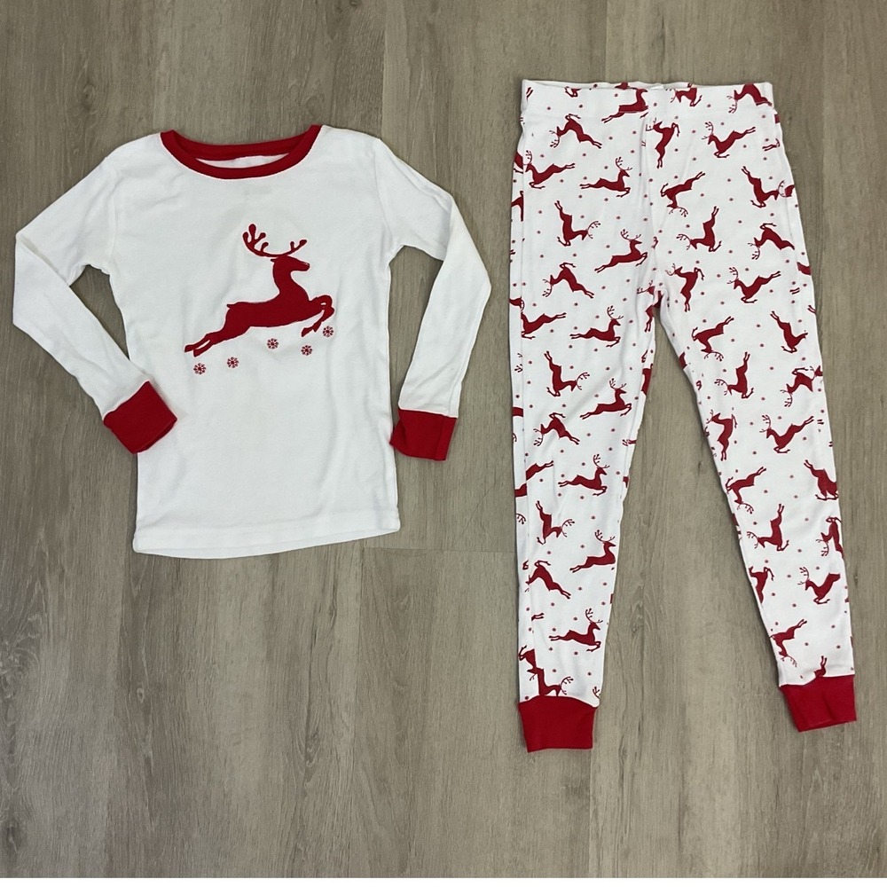 Leveret Kids Red Reindeer Christmasโ Pajama Set White Snug Fit Size 6 Years